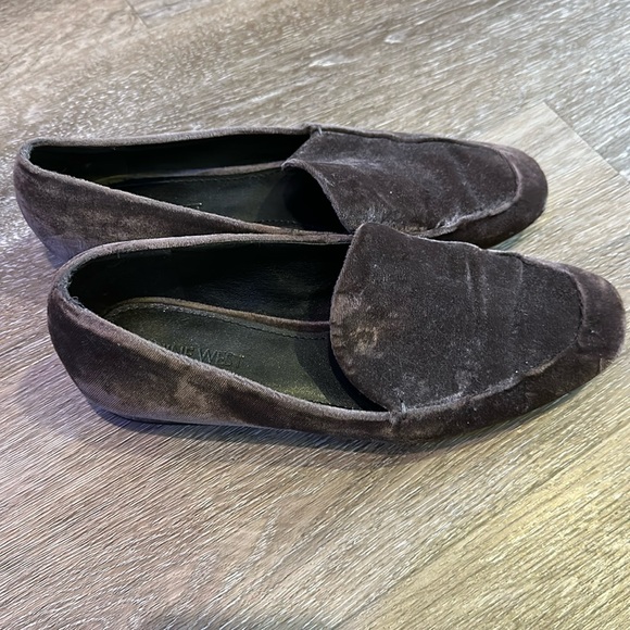 Velvet miles - Picture 2 of 5